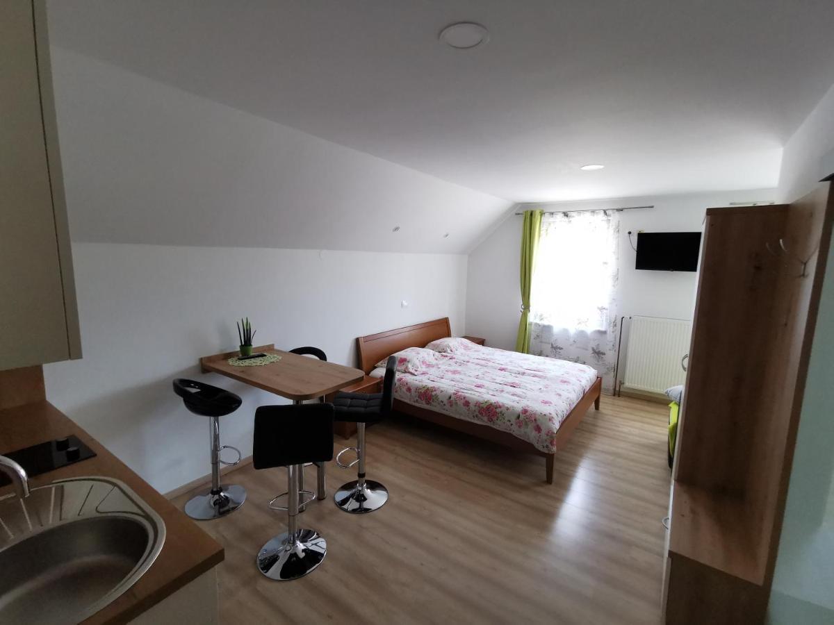 Apartments Bernard Bled Bagian luar foto