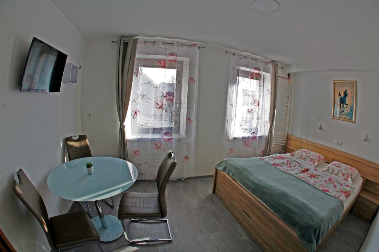 Apartments Bernard Bled Bagian luar foto