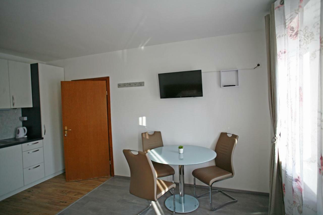 Apartments Bernard Bled Bagian luar foto